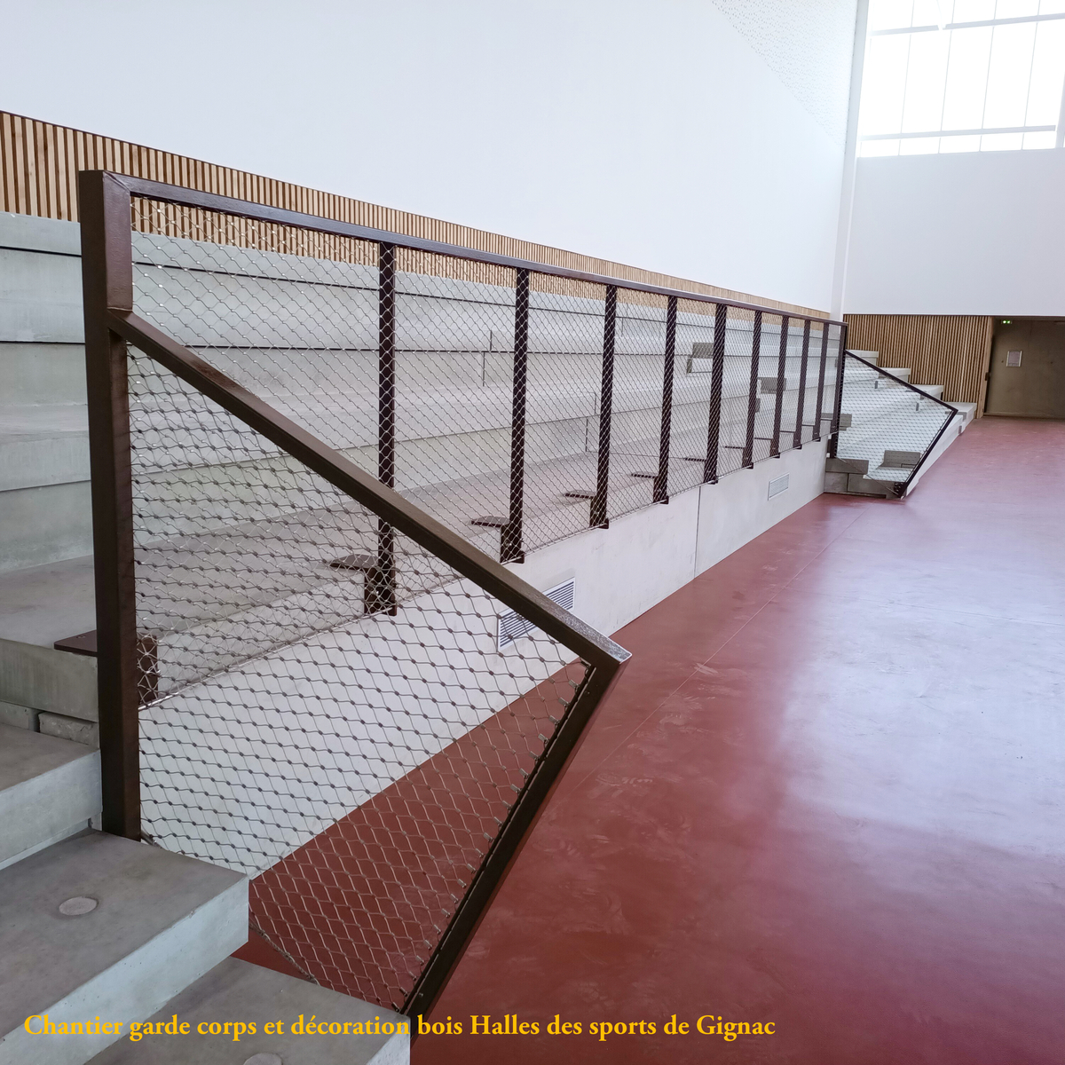 Halle des sports — intérieur